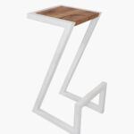 Scaun de bar industrial Z din metal alb si stejar natur SB1